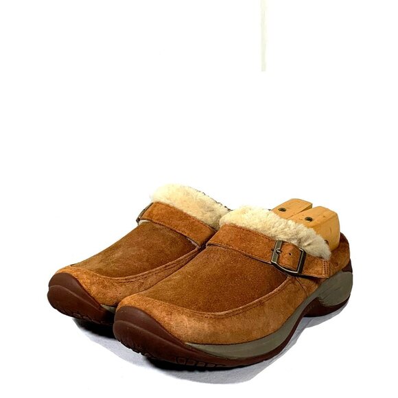 Merrell Encore Buckle Puffer Clogs - Picture 2 of 5